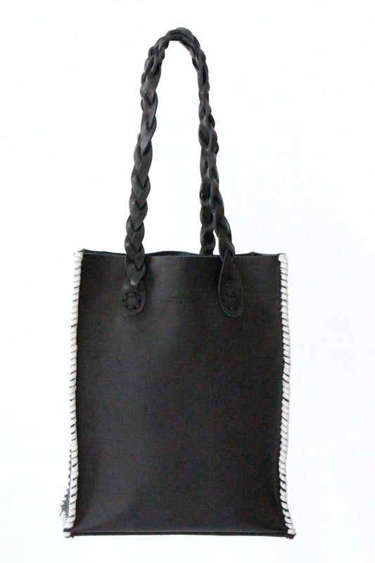 Ixchel Black & White