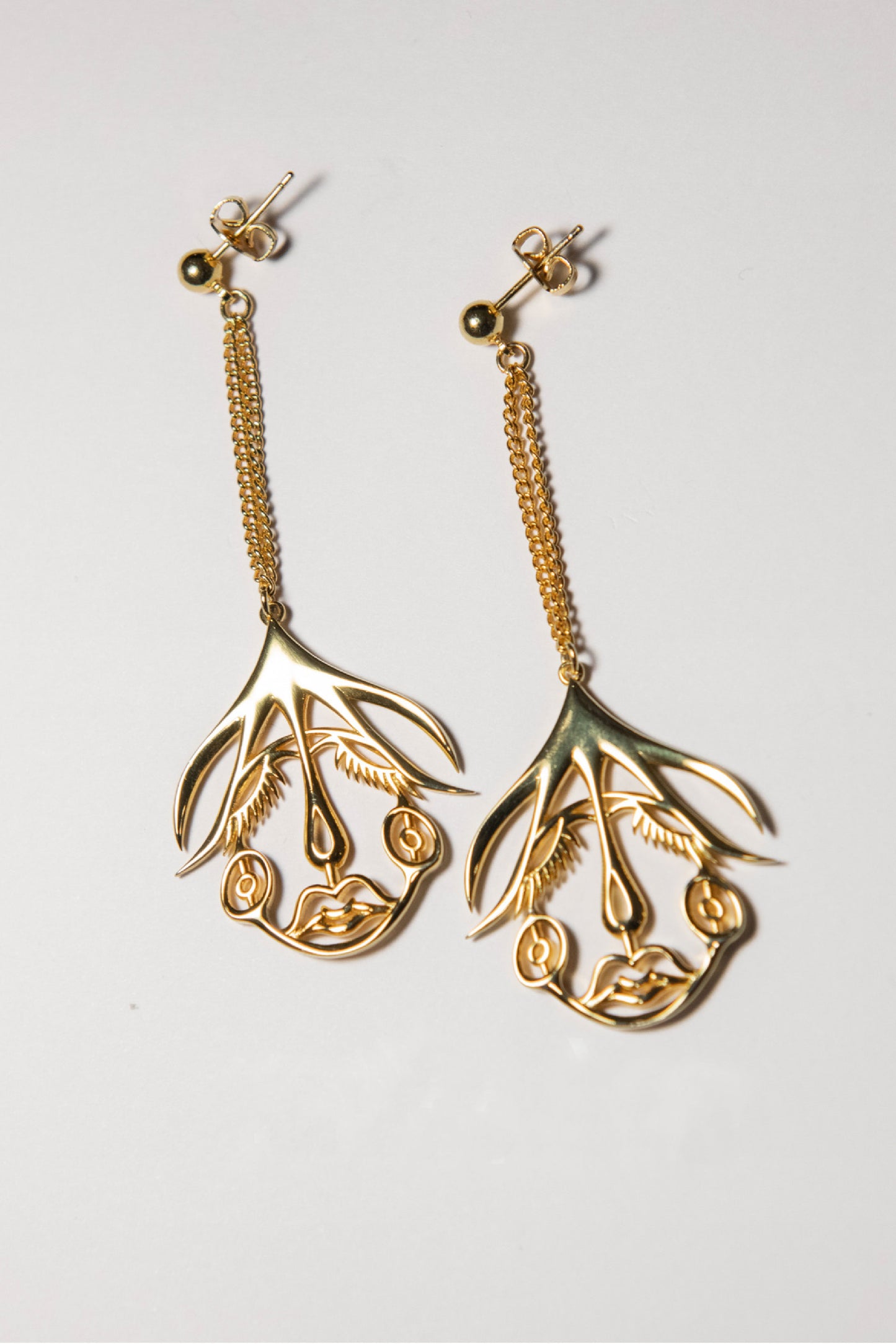 Le Visage Chandelier Earrings